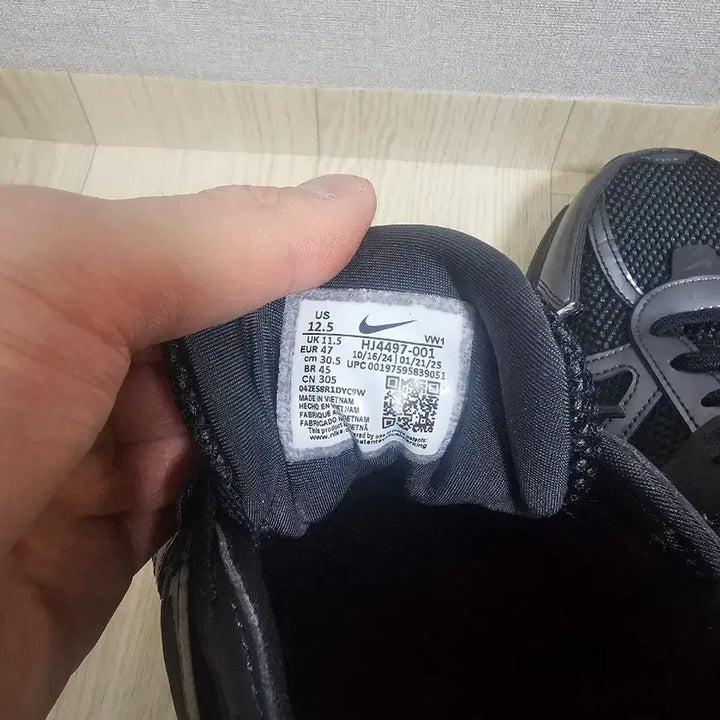 [BUNJANG] Nike V2K Run Black Anthracite Sneakers / 정품 급처 나이키 V2K 런 블랙 앤트러사이트305(295부터 가능)