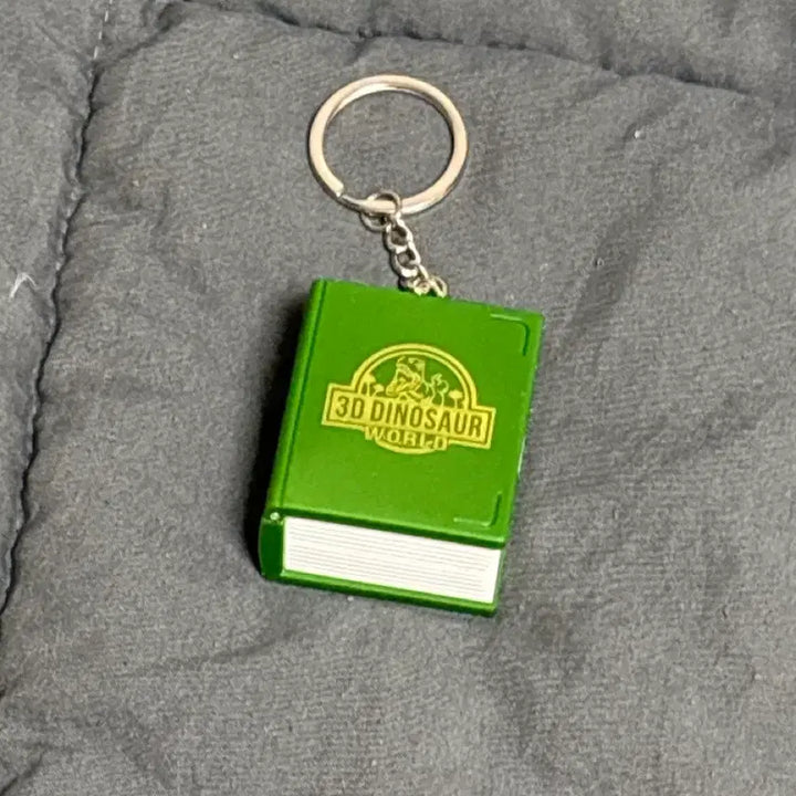 [BUNJANG] 3D Dinosaur立体 Mini Book Keychain / 3D 공룡 입체 미니 북 키링 새제품