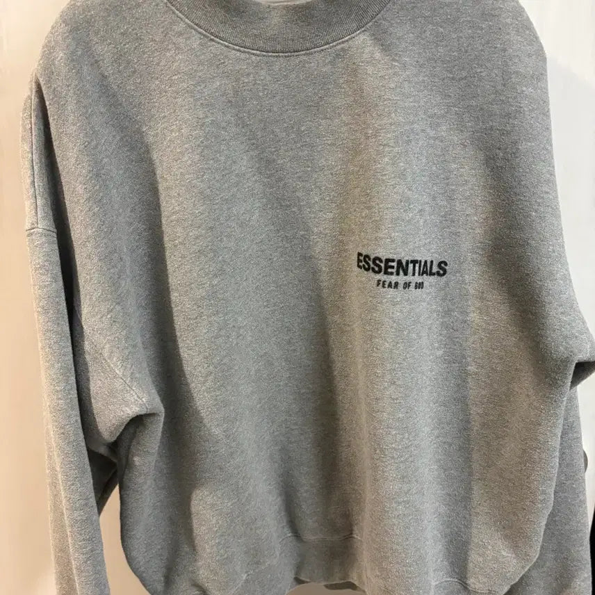 [BUNJANG] Essentials Fear of God Grey XS Sweatshirt / 에센셜 피어오브갓 맨투맨 그레이 xs