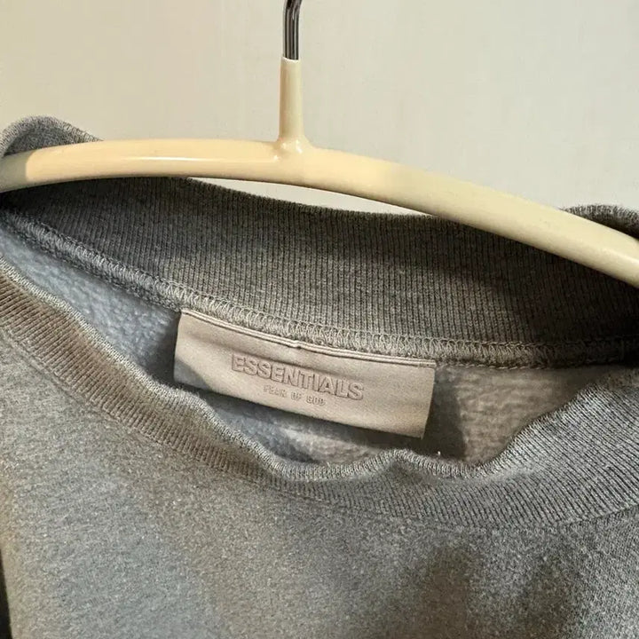 [BUNJANG] Essentials Fear of God Grey XS Sweatshirt / 에센셜 피어오브갓 맨투맨 그레이 xs