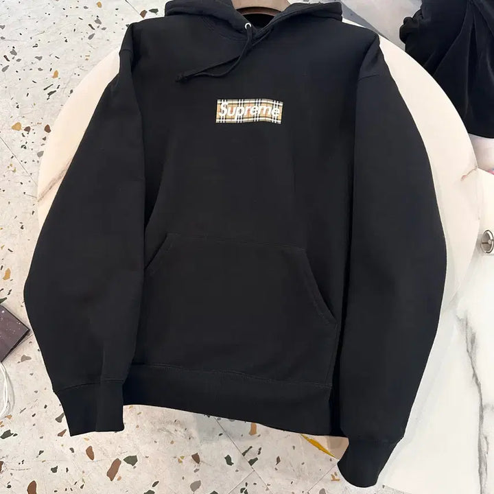 [BUNJANG] Burberry Supreme Box Logo Hoodie XL / 버버리 슈프림 박스로고 후드티 xl