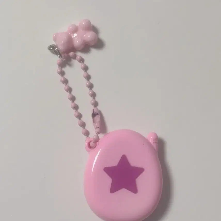 [BUNJANG] Hello Kitty Tamagotchi Keychain / 헬로키티 다마고치 키링