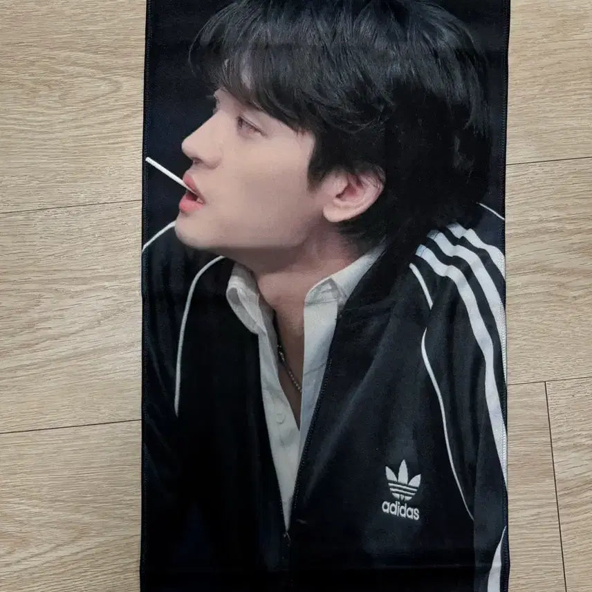 [BUNJANG] Lucy Jo Won Sang Slogan / lucy 루시 조원상 슬로건