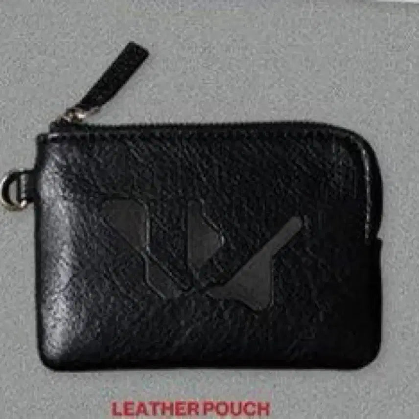 [SOLD OUT] 우즈엠디 레더파우치 양도