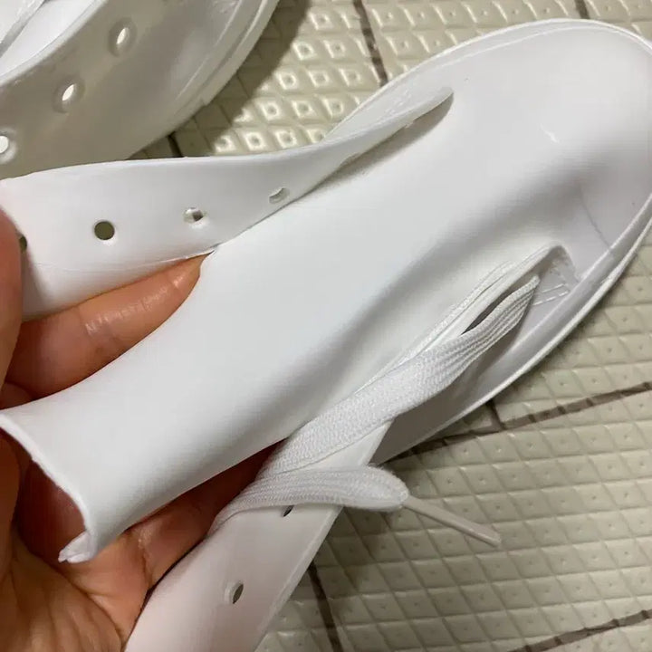 [BUNJANG] White Rubber Sneakers (Size 40) / 흰색 고무 스니커즈 40사이즈