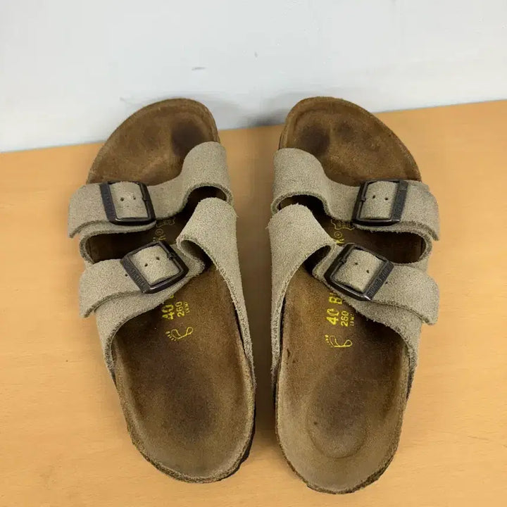 [BUNJANG] Birkenstock Arizona Taupe Sandals / 버켄스탁 아리조나 타우페 260(40)