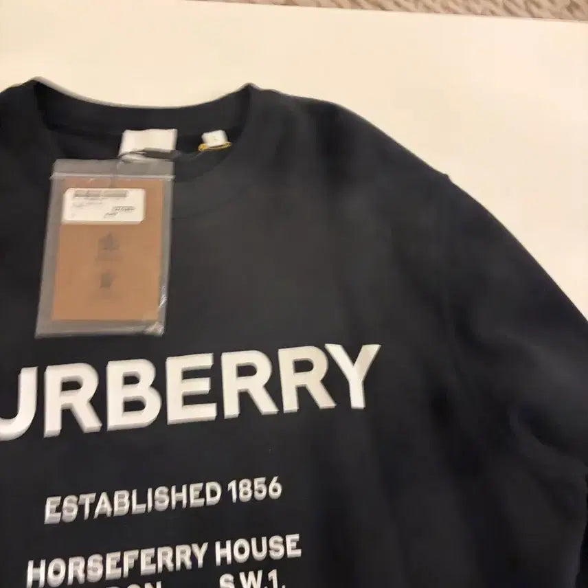 [SOLD OUT] 버버리 스웻셔츠