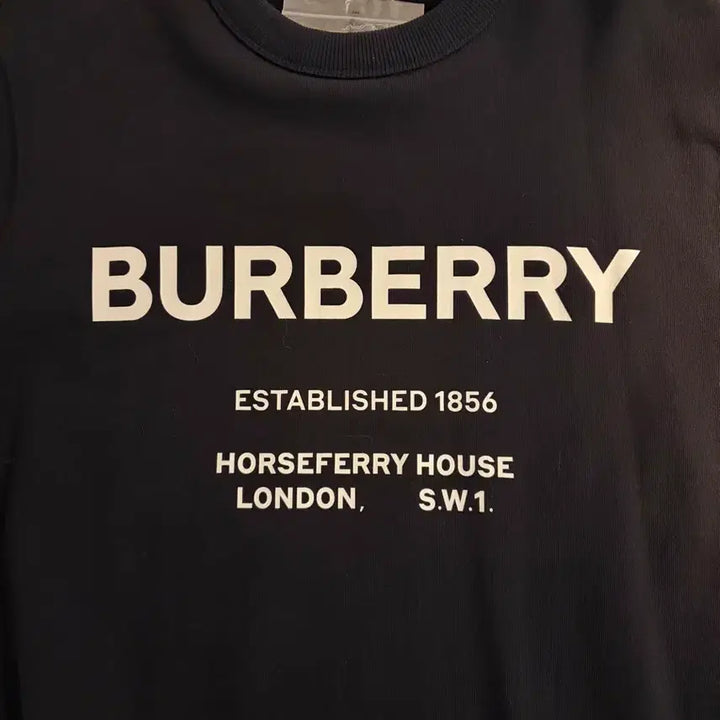 [SOLD OUT] 버버리 스웻셔츠