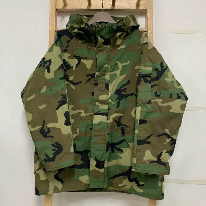 [BUNJANG] US Army Woodland Camo 1st Gen Gore-Tex Jacket / 90s US Army 미군 우드랜드 카모 1세대 고어텍스 자켓