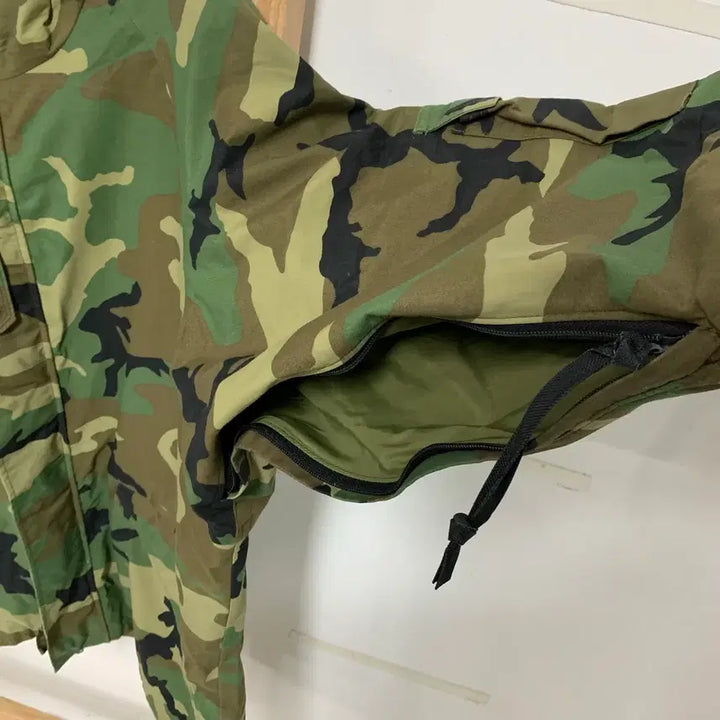 [BUNJANG] US Army Woodland Camo 1st Gen Gore-Tex Jacket / 90s US Army 미군 우드랜드 카모 1세대 고어텍스 자켓