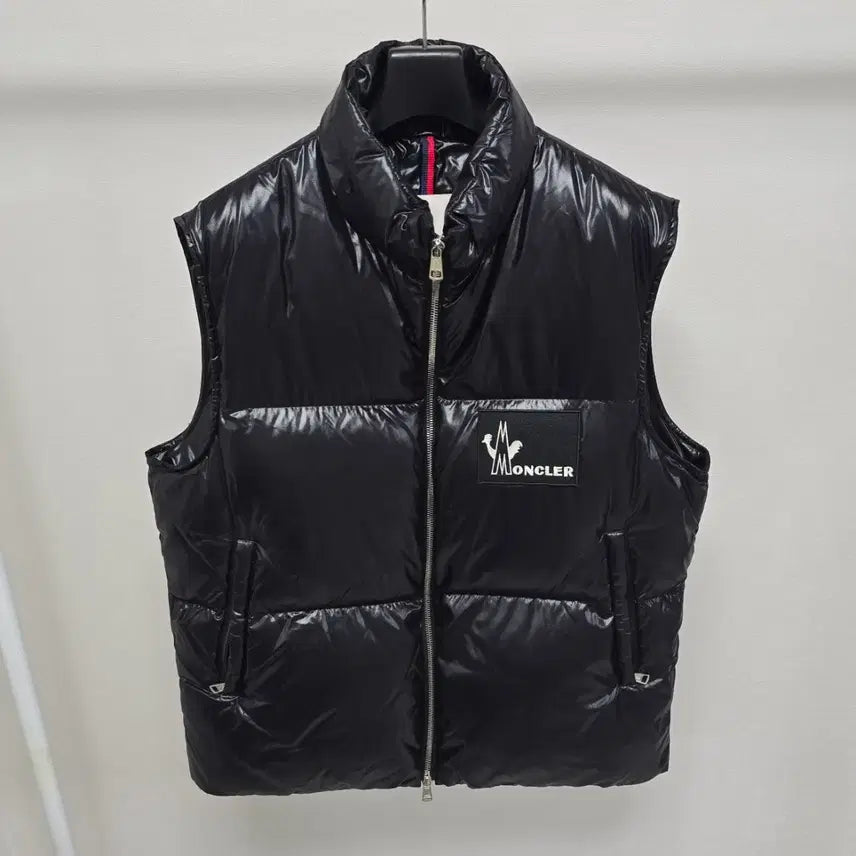 [BUNJANG] Moncler Logo Padded Vest (Size 3) / 몽클레어 로고 패딩 조끼 3사이즈 100 판매