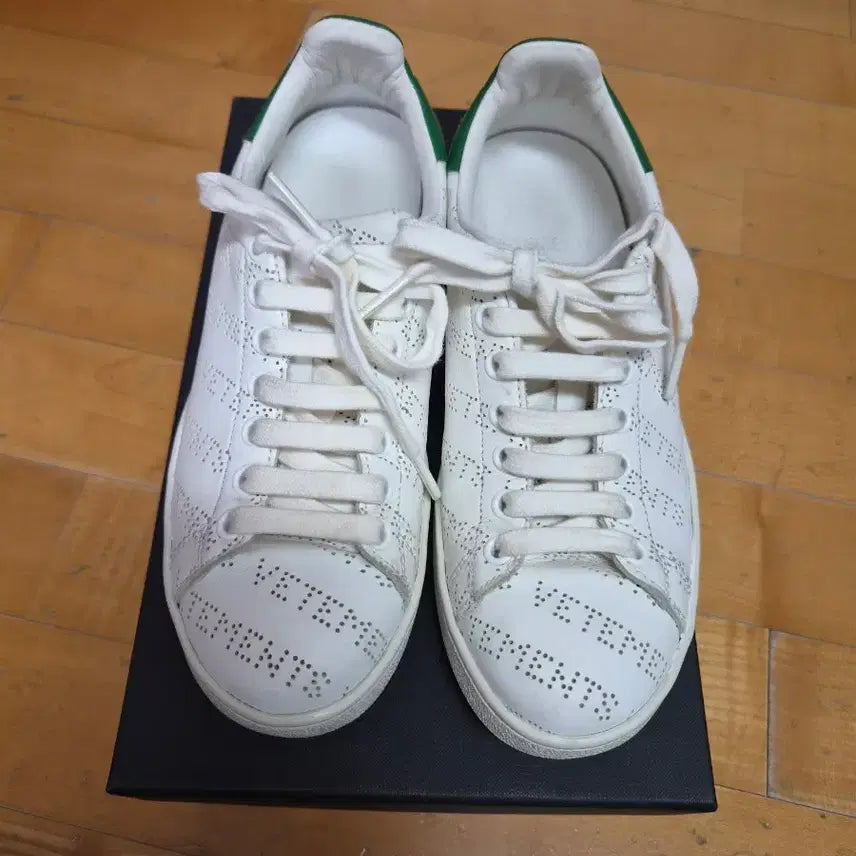 [BUNJANG] VETEMENTS Sneakers / VETEMENRS  스니커즈