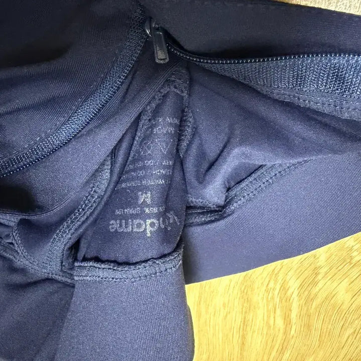 [BUNJANG] KINDAMIE Hip Volume-Up Leggings Navy M / 카인다미 골반볼륨업 레깅스 스키니 네이비m