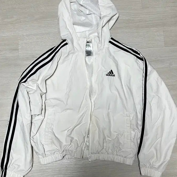 [BUNJANG] Adidas Three Stripe White Hooded Windbreaker / 아디다스 삼선 화이트 후드 바람막이