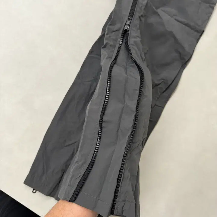 [BUNJANG] Trendy Charcoal Flare Track Pants (L) / 힙한 추리닝바지 L사이즈 차콜색상