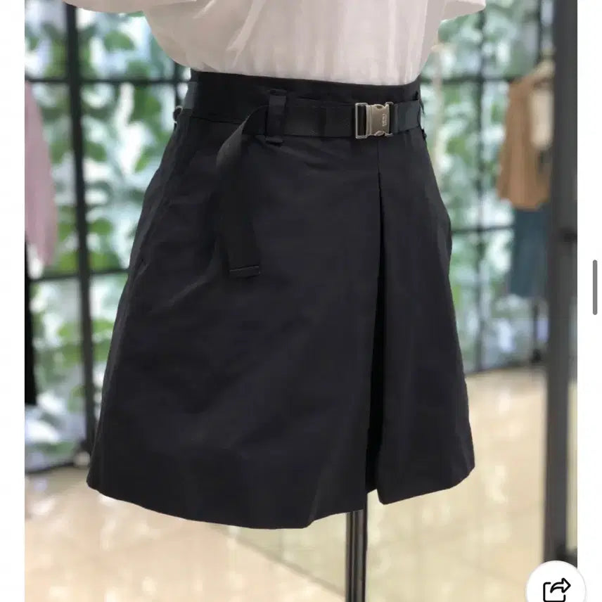 [BUNJANG] DeWL Belted Pleated Culotte Shorts / 듀엘 벨티드 맞주름 큐롯팬츠(새상품)