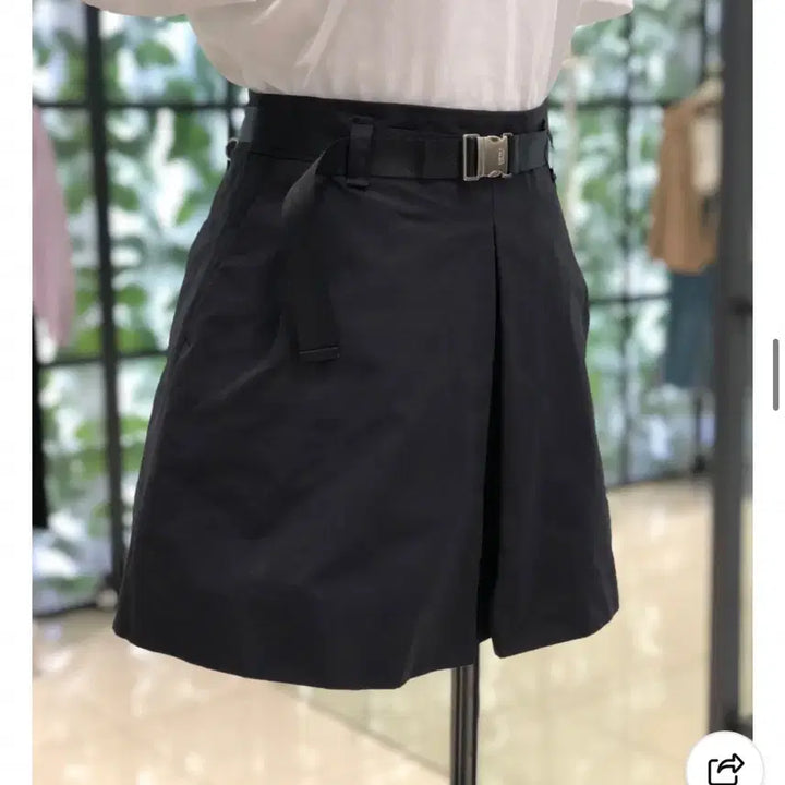 [BUNJANG] DeWL Belted Pleated Culotte Shorts / 듀엘 벨티드 맞주름 큐롯팬츠(새상품)