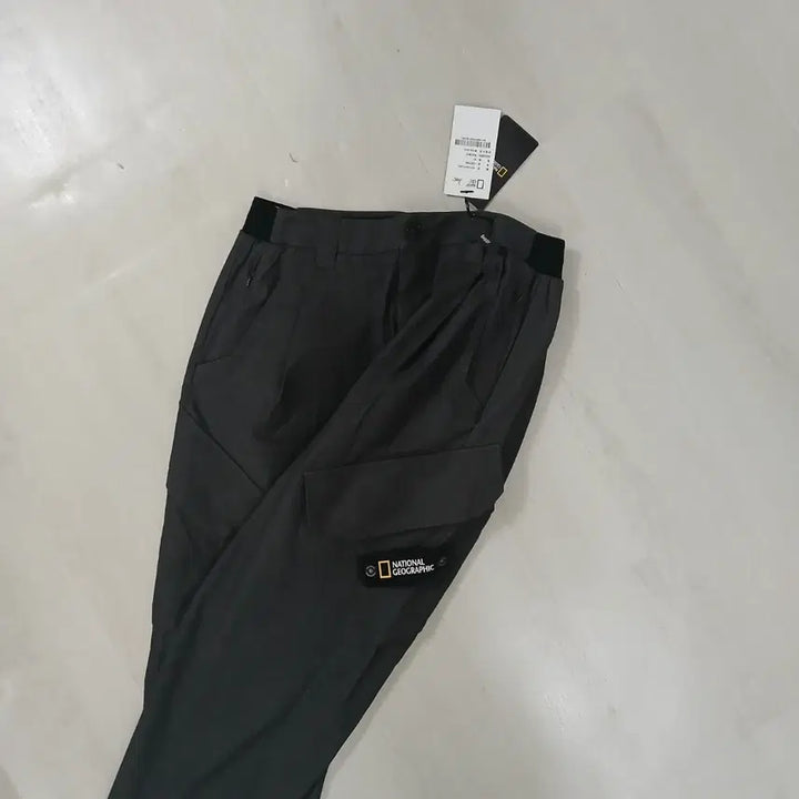 [BUNJANG] National Geographic Cargo Pants Dark Grey (Size 32) / (새상품)내셔널지오그래픽 카고 바지 정품 32