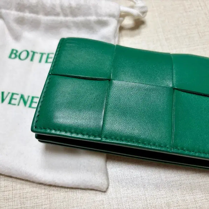 [BUNJANG] Bottega Veneta Cassette Intrecciato Wallet Green / 651396 보테가베네타 카세트 인트레치아토 패러킷 반지갑 그린
