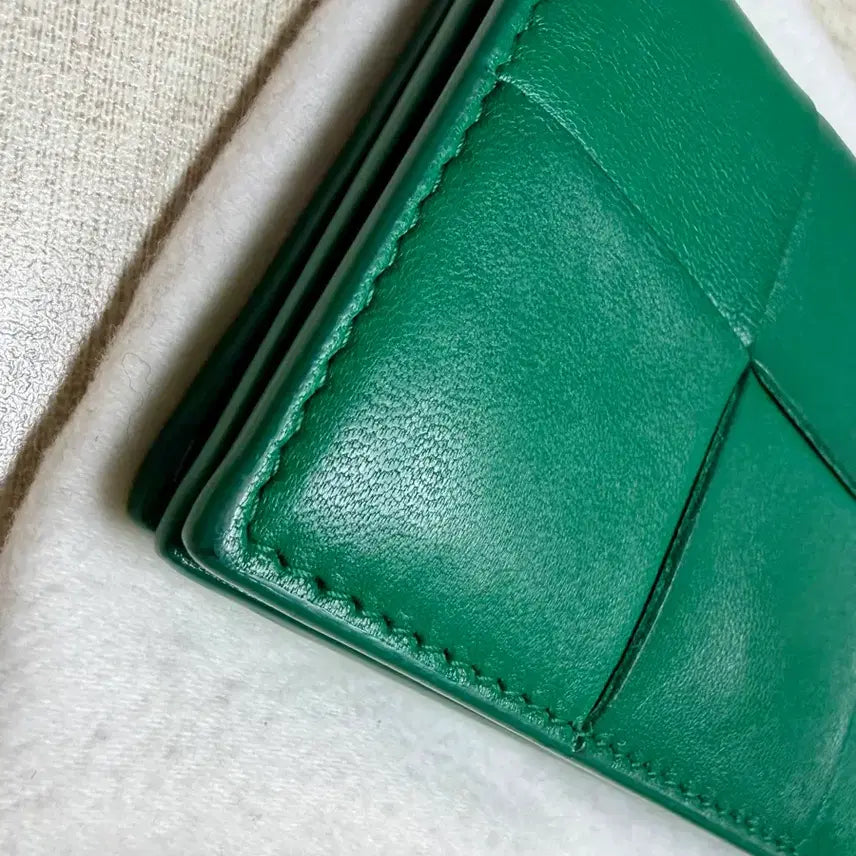 [BUNJANG] Bottega Veneta Cassette Intrecciato Wallet Green / 651396 보테가베네타 카세트 인트레치아토 패러킷 반지갑 그린