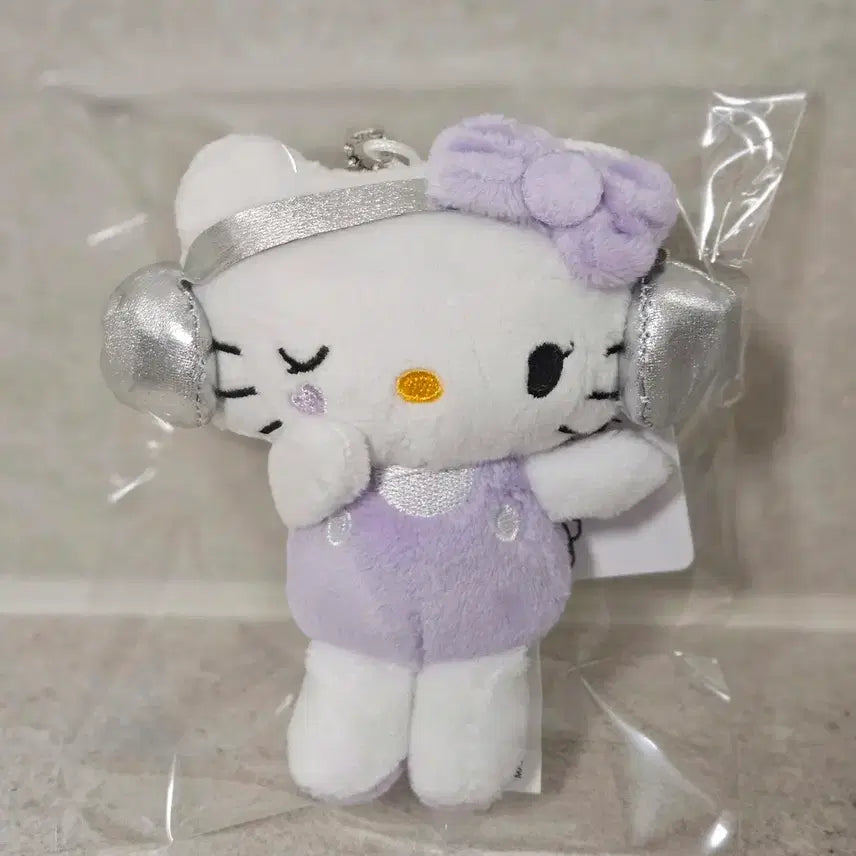 [BUNJANG] Sanrio Silver Headset Kitty Doll Keychain / 산리오 실버헤드셋키티인형키링