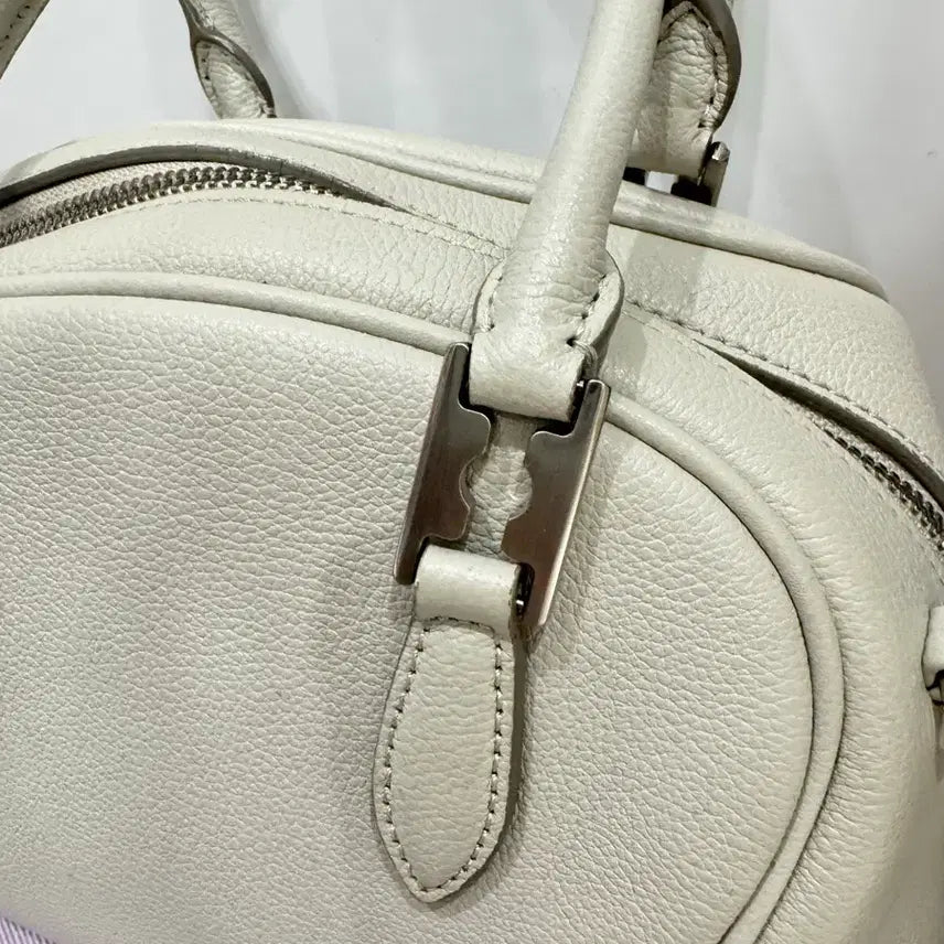 [BUNJANG] Vunque Half Moon Debut Tote Small Bag / 분크 하프문 데뷔 토트 스몰