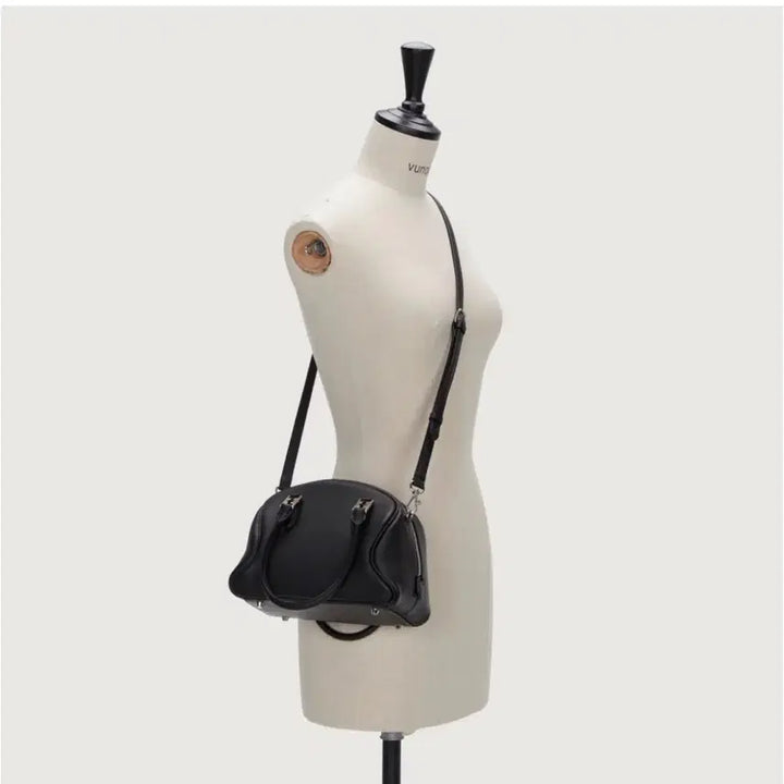 [BUNJANG] Vunque Half Moon Debut Tote Small Bag / 분크 하프문 데뷔 토트 스몰
