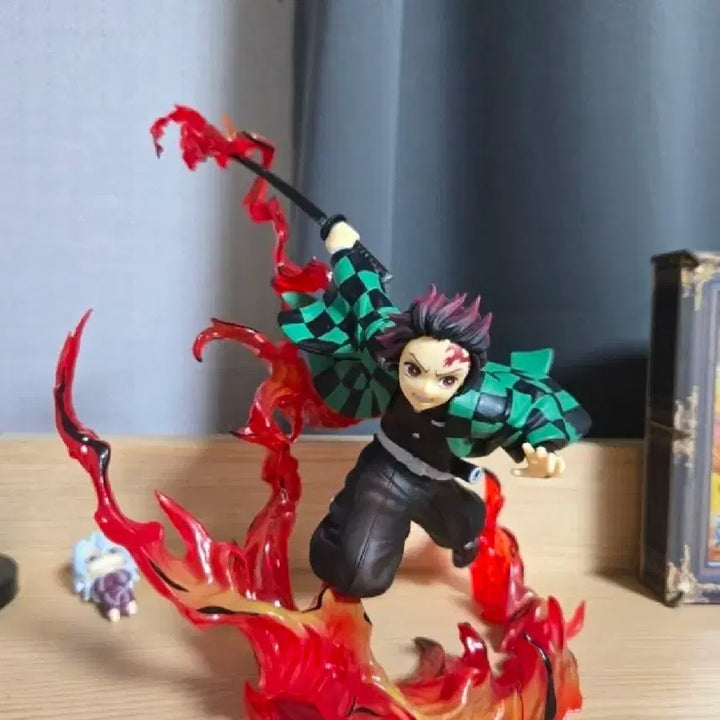 [BUNJANG] Demon Slayer Kamado Tanjiro Figure / 귀멸의 칼날 카마도 탄지로 피규어