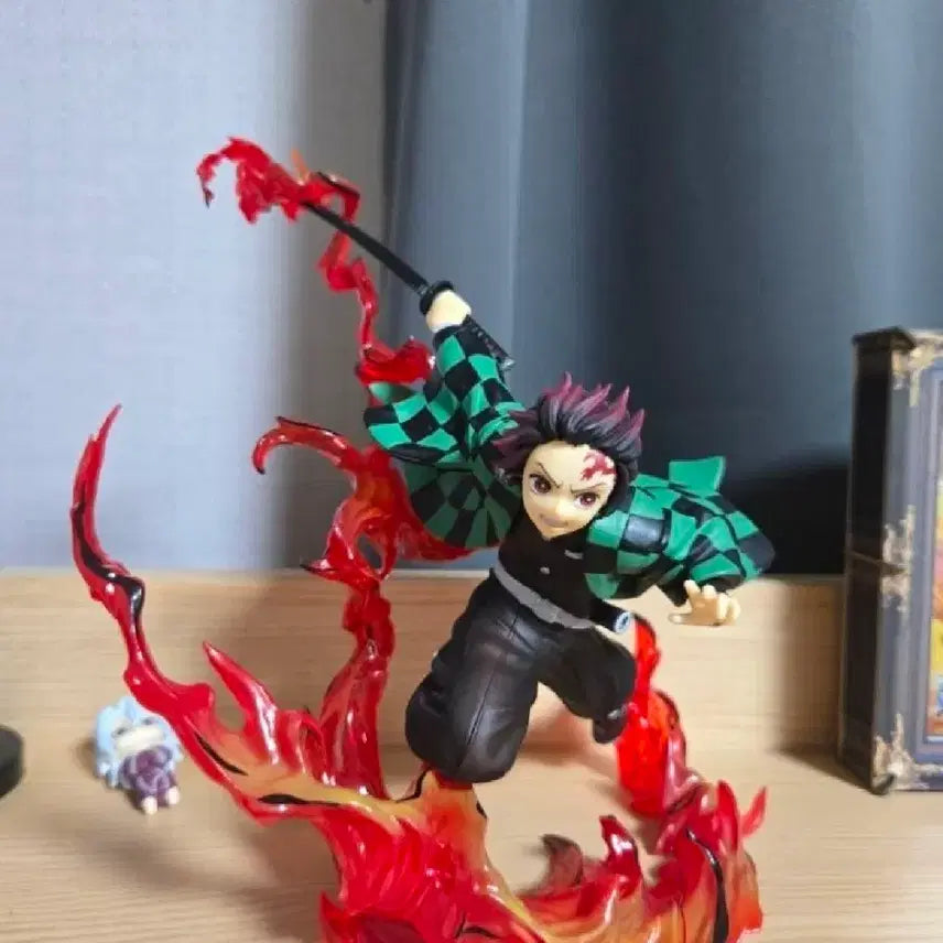 [BUNJANG] Demon Slayer Kamado Tanjiro Figure / 귀멸의 칼날 카마도 탄지로 피규어