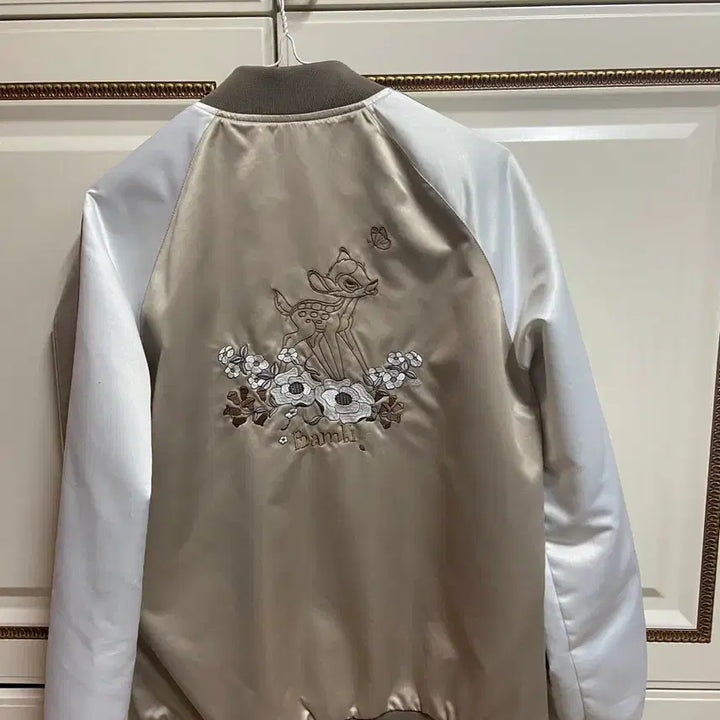 [BUNJANG] Disney Bambi Gold Satin Jacket / 디즈니 밤비 스카잔 골드 95사이즈