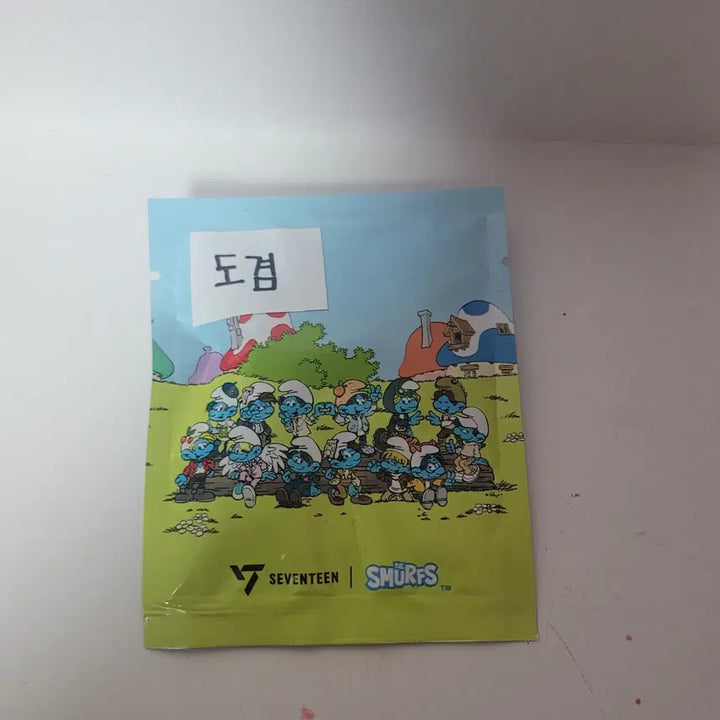 [BUNJANG] SEVENTEEN Smurf Dokyeom Keyring / 세븐틴 스머프 키링_도겸