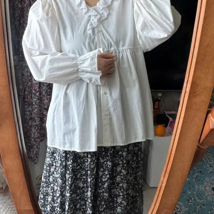 [BUNJANG] White Lace Lovely Blouse / 화이트 레이스 러블리 블라우스