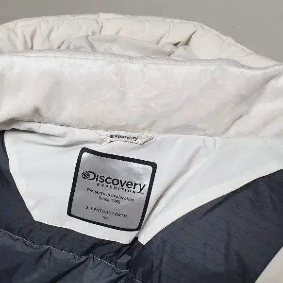 [BUNJANG] Discovery Expedition Lester Ivory Goose Down Jacket / 디스커버리 익스페셔널 레스터 아이보리 구즈다운 여성100/남성95