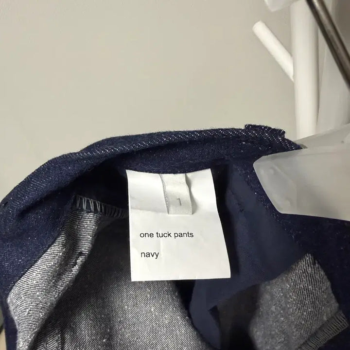 [BUNJANG] Homly One Tuck Pants (Navy) / 홈리 homly one tuck pants 원턱팬츠(네이비)