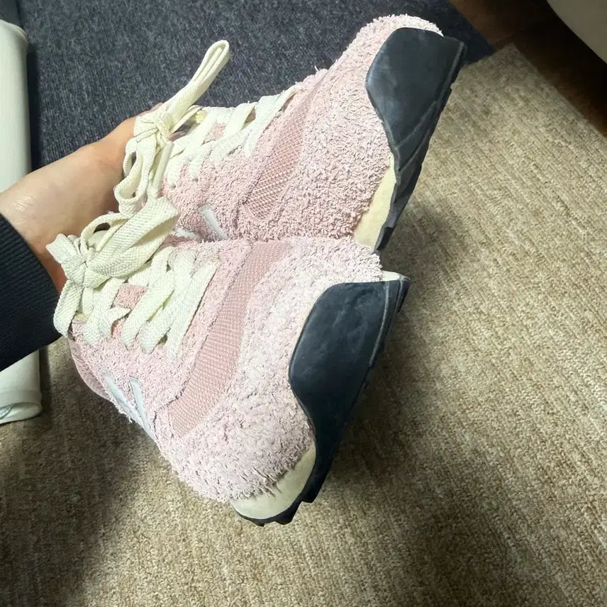 [BUNJANG] New Balance 574 Heritage Pink Sneakers / 뉴발란스 574 헤리티지 핑크 (235)