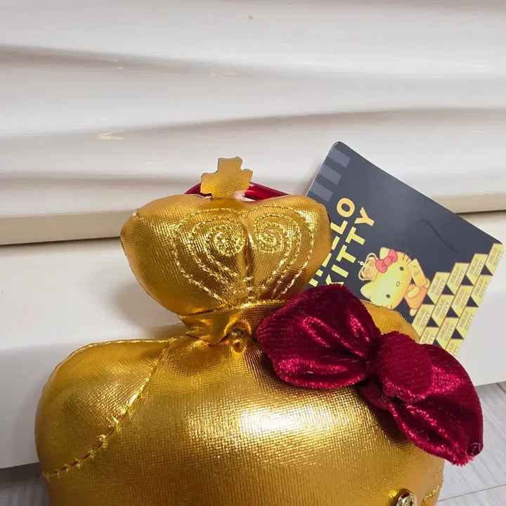 [BUNJANG] Sanrio Golden Gold Bar Lottery Kitty Plush Keychain / 산리오 황금 골드바 뽑기 키티 인형 키링 판매