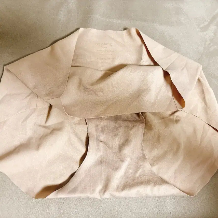[SOLD OUT] 3장 일괄 쭉쭉 크라시앙 심리스 누디 팬티