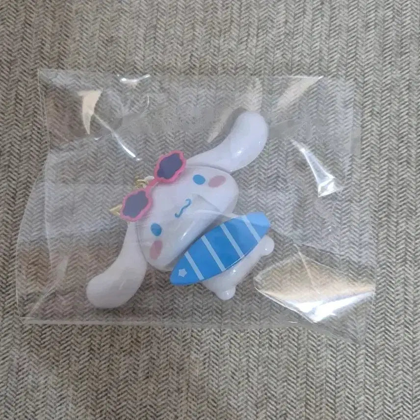 [BUNJANG] Sanrio Cinnamoroll Surfing Keyring Keyholder / 산리오 시나모롤 서핑 키링 인형 키홀더