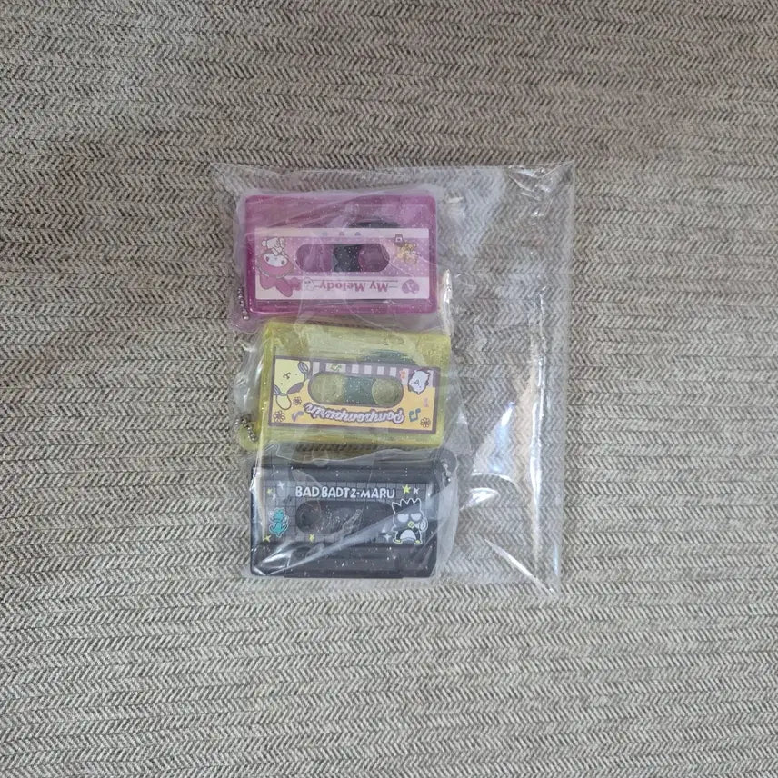 [BUNJANG] Sanrio Cassette Tape Keyring Gacha / 산리오 카세트 테이프 키링 가챠 (개별 2500)