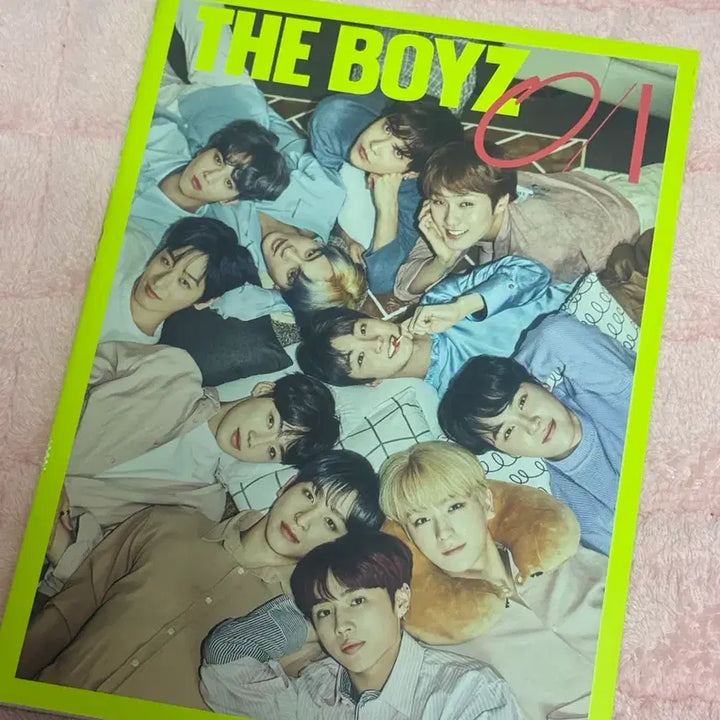 [BUNJANG] The Boyz Tattoo Magazine O/1 Magazine / 더보이즈 타투 잡지 OI 잡지 양도