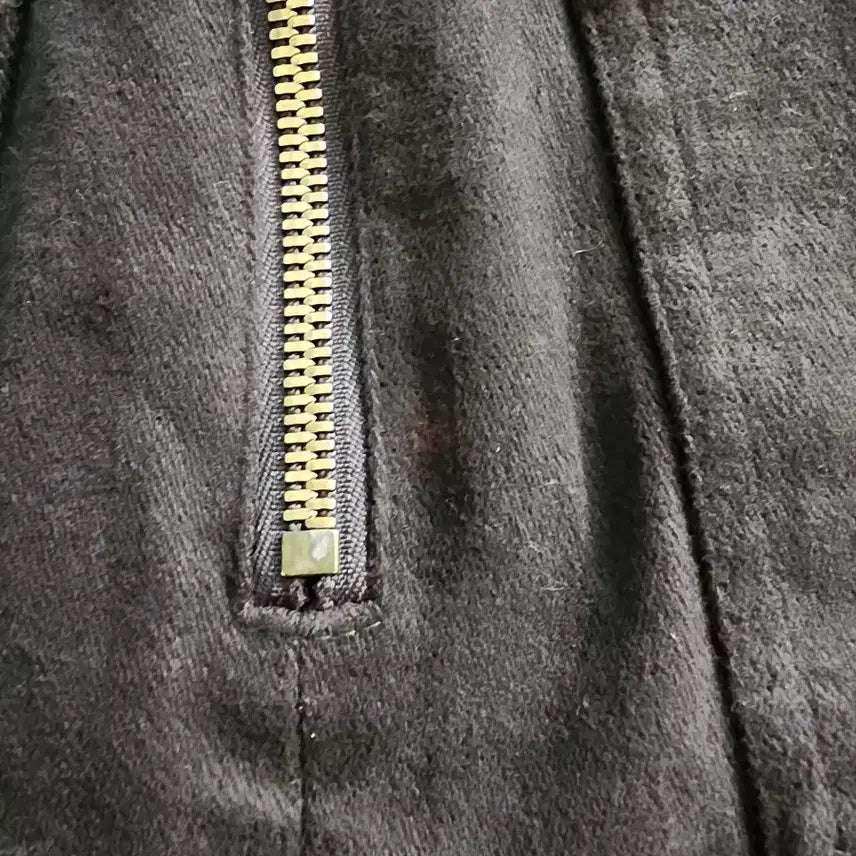 [SOLD OUT] 마크앤로나 코듀로이 미니스커트