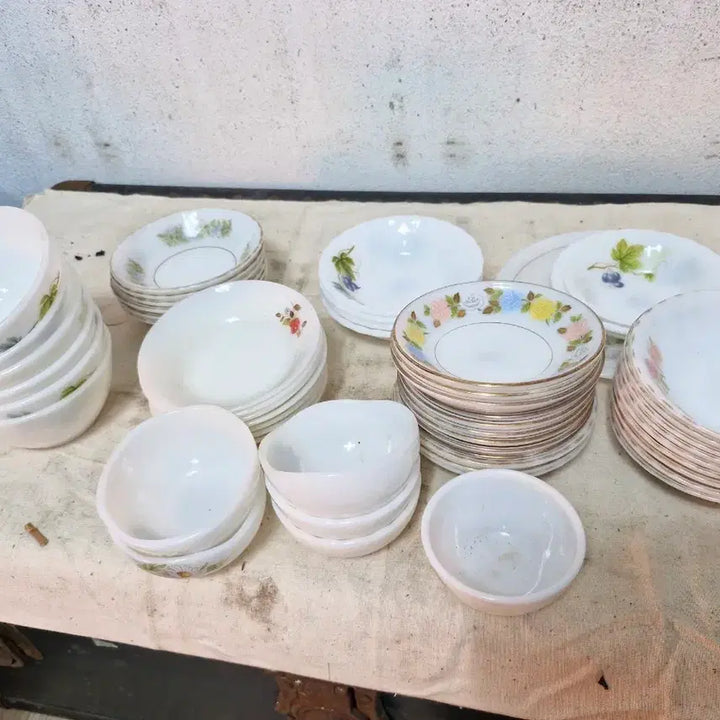 [BUNJANG] Vintage Milk Glass Set / 빈티지 근대사 밀크 그릇 입니다