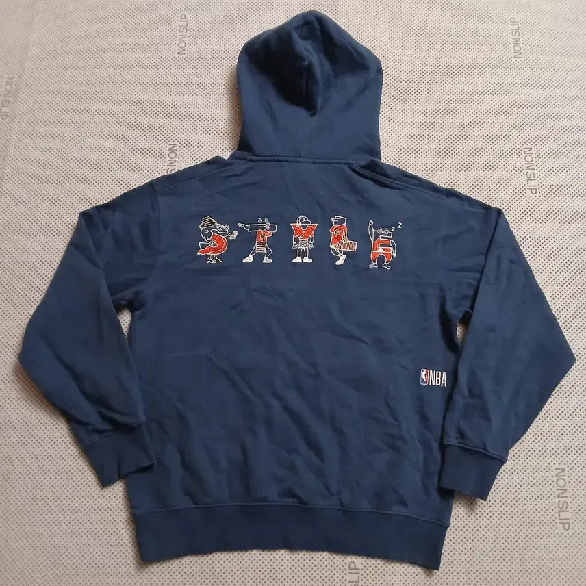 [BUNJANG] NBA Embroidered Hoodie / NBA 자수 후드티