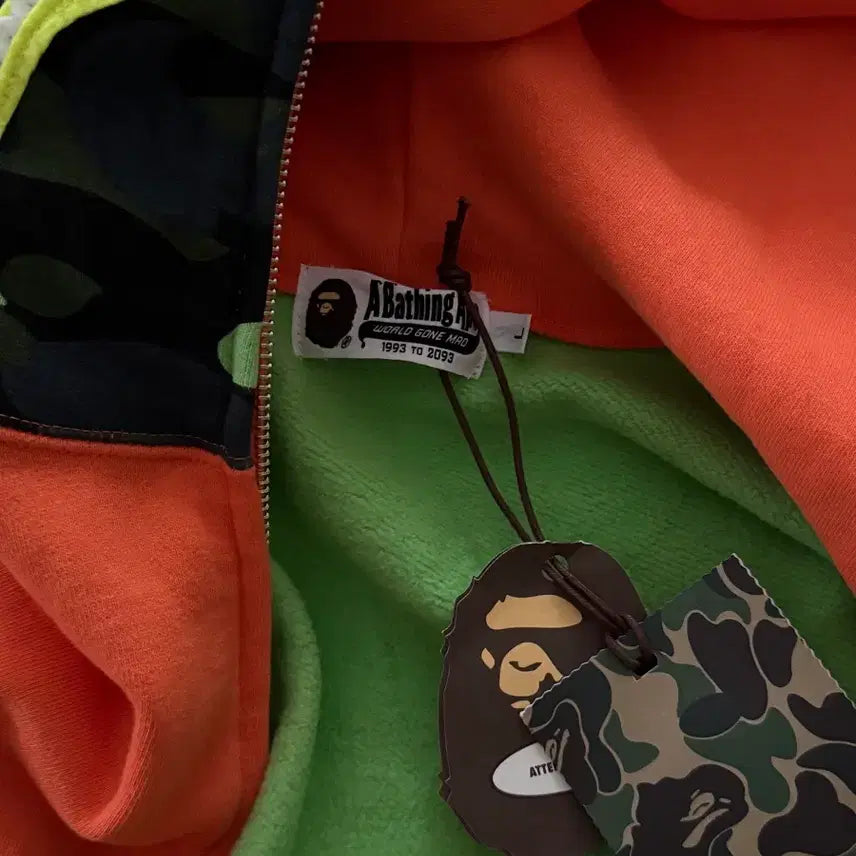 [BUNJANG] BAPE Orange Shark Hoodie L Size / 베이프 오렌지 샤크 후드집업 L사이즈