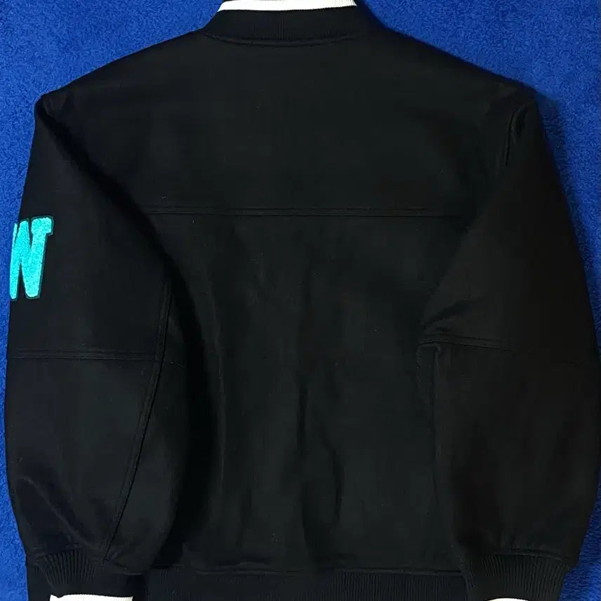 [BUNJANG] RomanticCrown Out Font Wool Varsity Jacket (Black) - M / RomanticCrown 로맨틱크라운 아웃폰트 울 바시티 자켓 M
