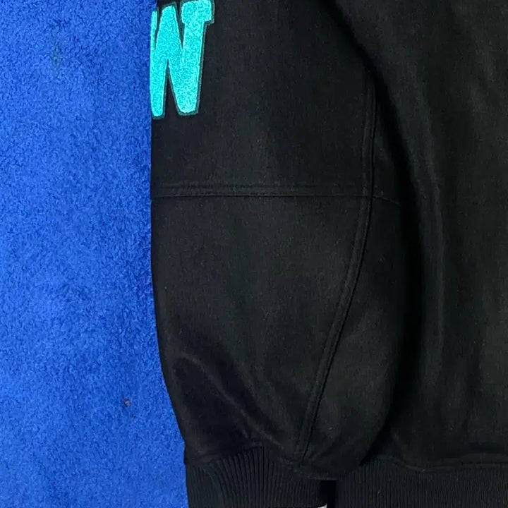 [BUNJANG] RomanticCrown Out Font Wool Varsity Jacket (Black) - M / RomanticCrown 로맨틱크라운 아웃폰트 울 바시티 자켓 M