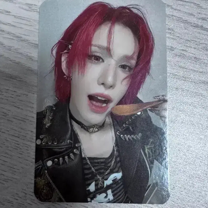 [BUNJANG] XLOV Woohmu-tee POB Photocard / 엑스러브 (XLOV) 우무티 미공포 포카