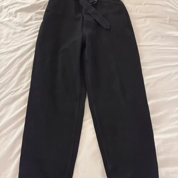 [SOLD OUT] [1] 코모리 25aw 벨티드 데님 블랙 1사이즈