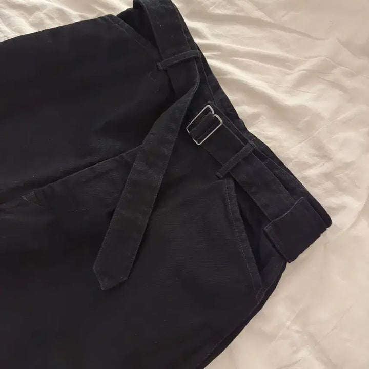 [SOLD OUT] [1] 코모리 25aw 벨티드 데님 블랙 1사이즈