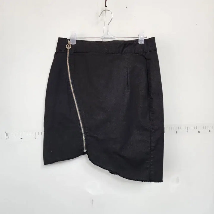 [BUNJANG] Egoist Black Asymmetrical Mini Skirt / 에고이스트 블랙 언발 미니 스커트